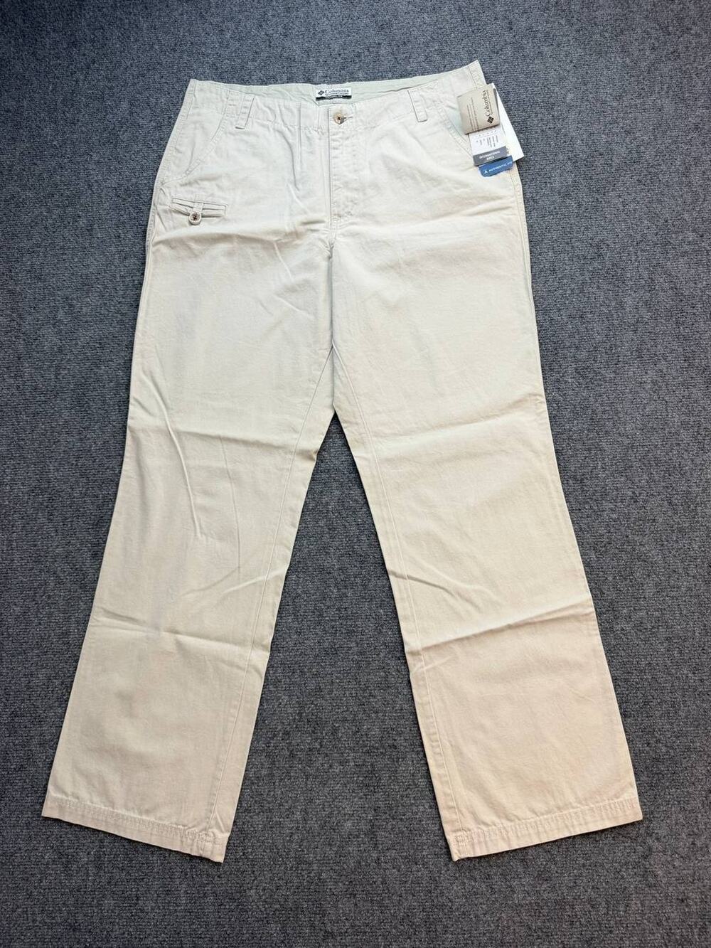 Columbia Women’s 12 Short Beige Authentic Fit Cotton Straight Leg Pants NWT